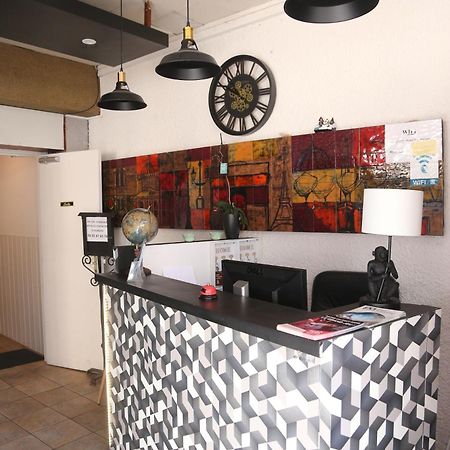 Hotel Restaurant Le Parisien Lourdes Exterior photo