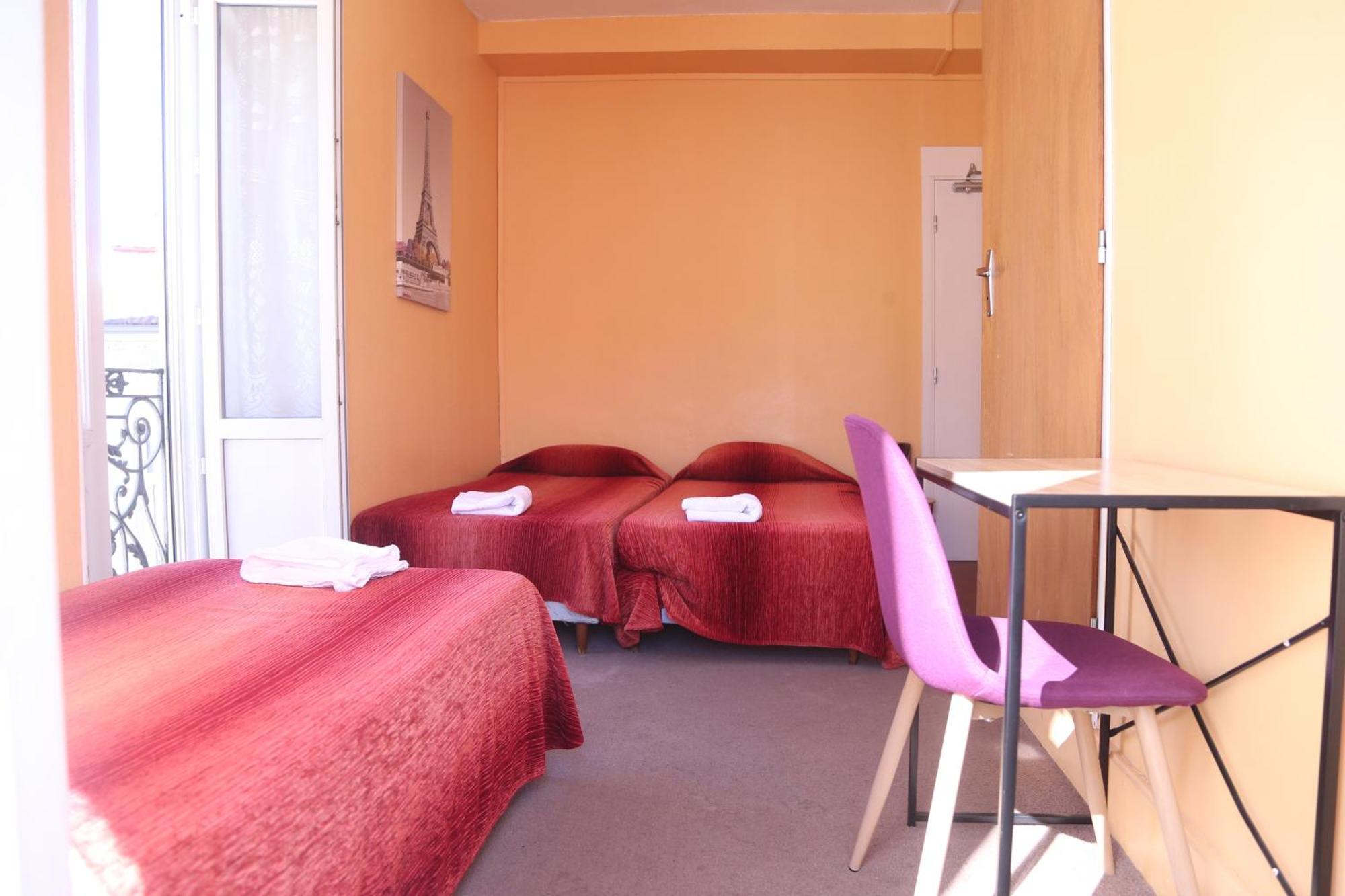 Hotel Restaurant Le Parisien Lourdes Exterior photo