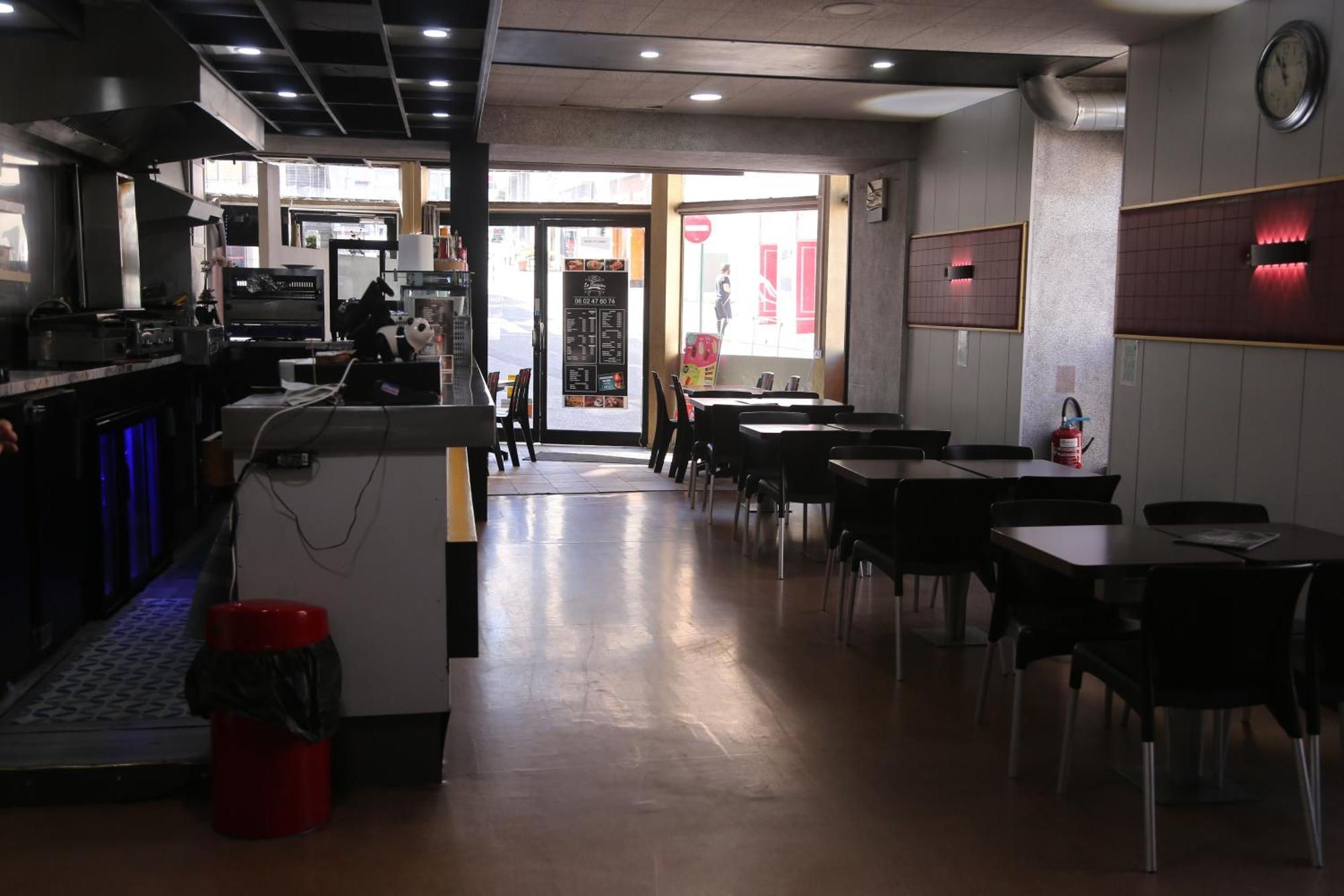 Hotel Restaurant Le Parisien Lourdes Exterior photo