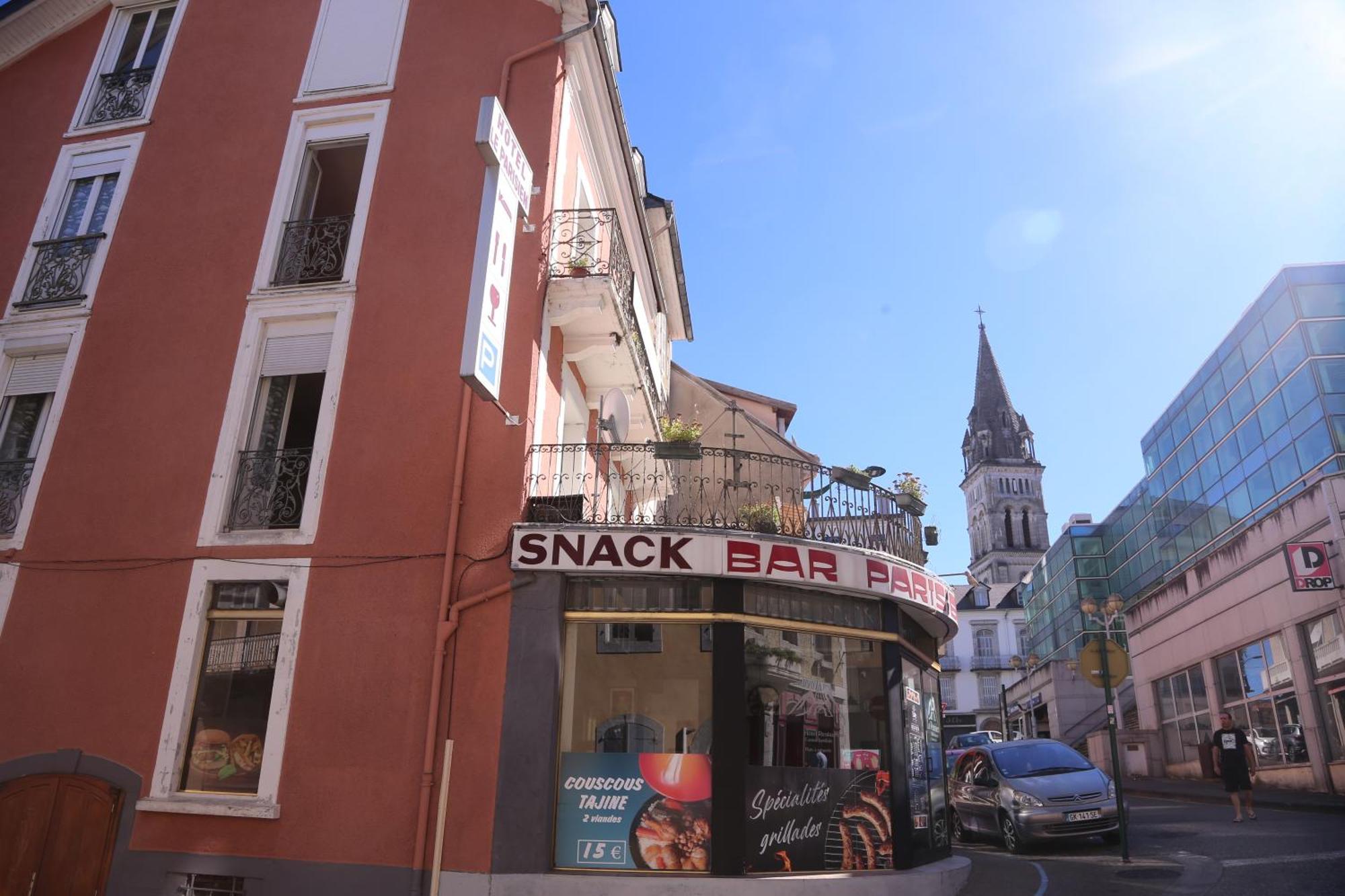 Hotel Restaurant Le Parisien Lourdes Exterior photo